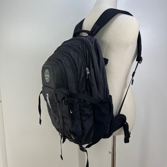 Thule EnRoute Escort 2 Daypack Black 27-liter Backpack - Picture 10 of 11